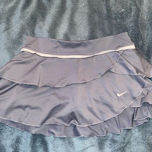 Grey Nike ruffle tennis skirt